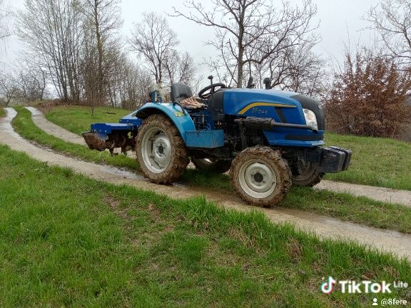 Трактор 244Дон фенг