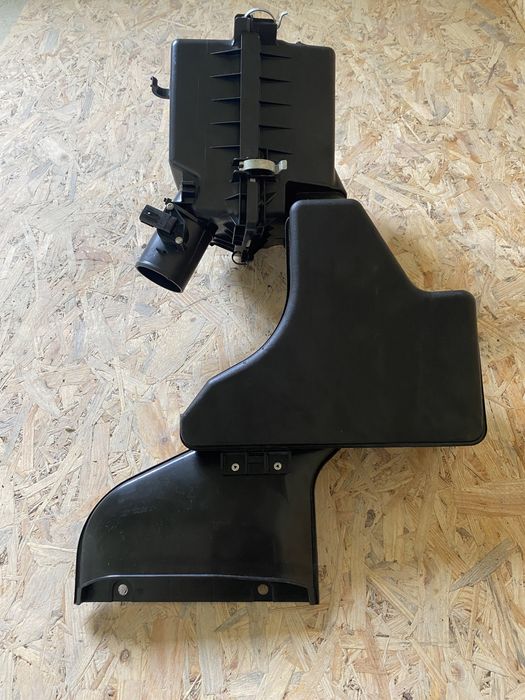 Воздухозабірник Корпус фільтра Оутлендер 3 Mitsubishi Outlander 3 PHEV