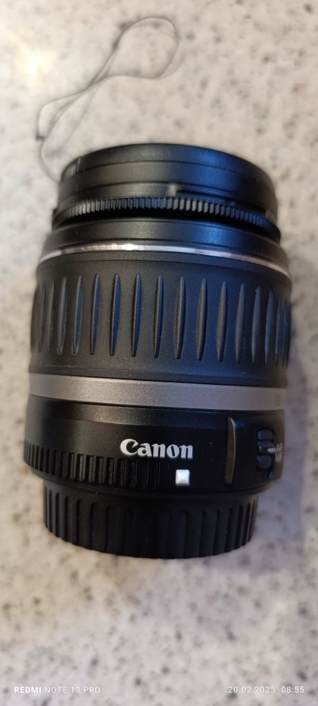 Продам объектив Canon efs 18-55mm