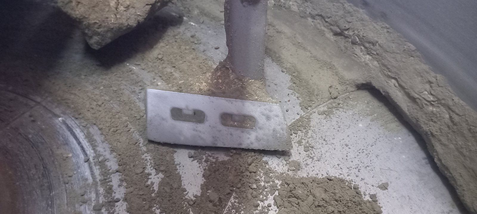 Шкребок і лопатка для бетонозмішувача сб-247 та інших