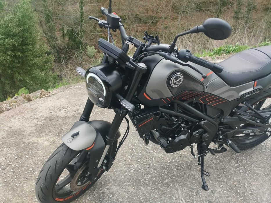 BENELLI Leoncino 125