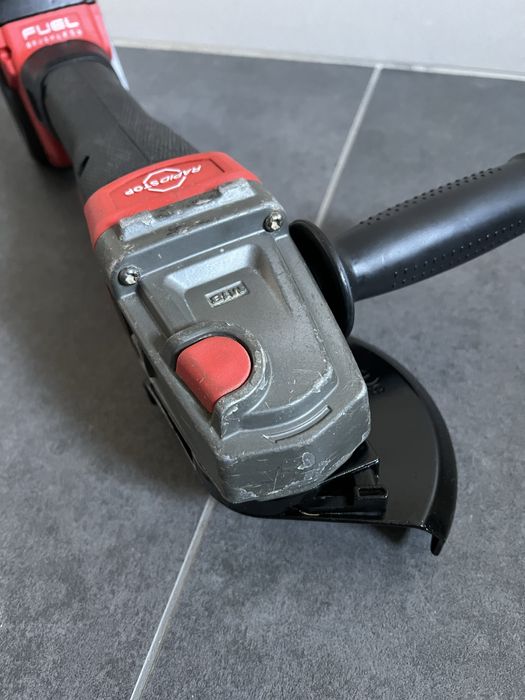 Безщіткова Акум. Болгарка Milwaukee M18 CAG125 XPDB