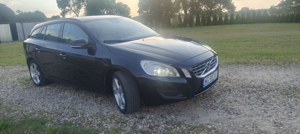 Volvo V60 2.0D 2011R