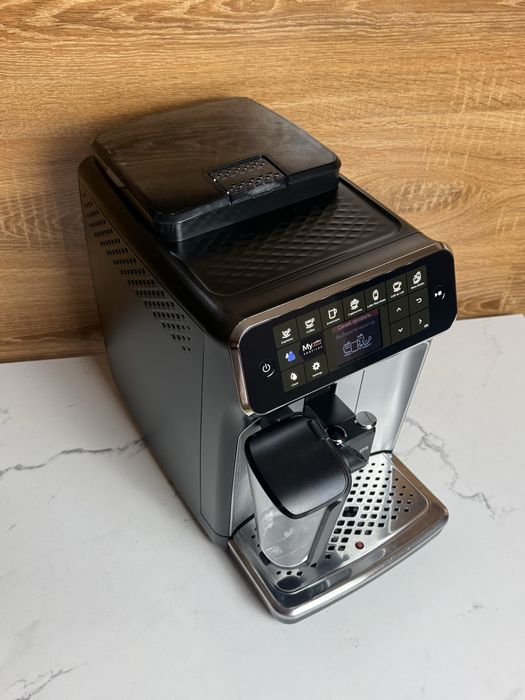 Кавоварка Кавомашина PHILIPS LatteGo Series 4300