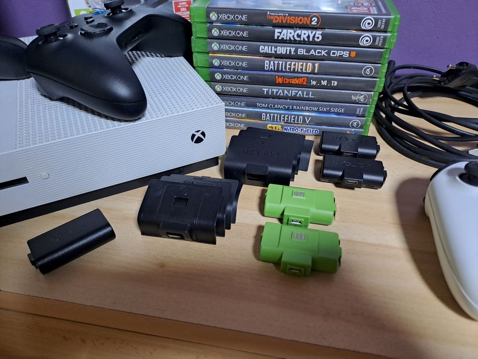 Konsola Xbox one S 500GB, 12 gier 2 pady