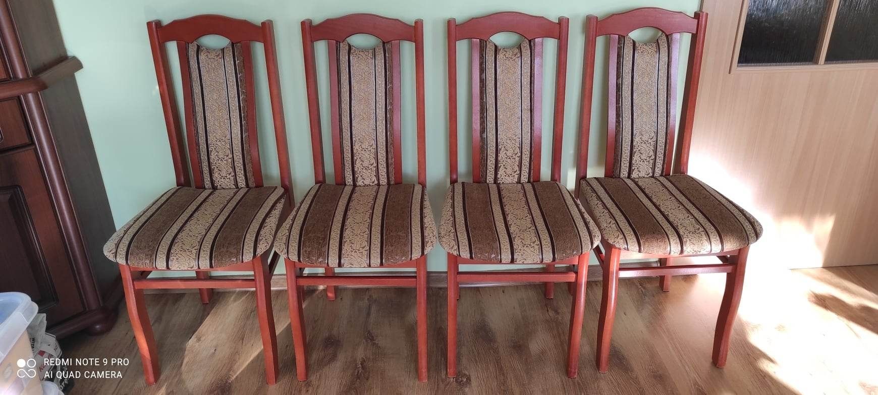 Krzesła tapicerowane