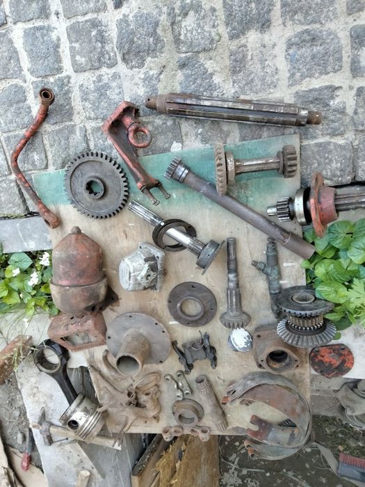 Продам заднє колесо т25