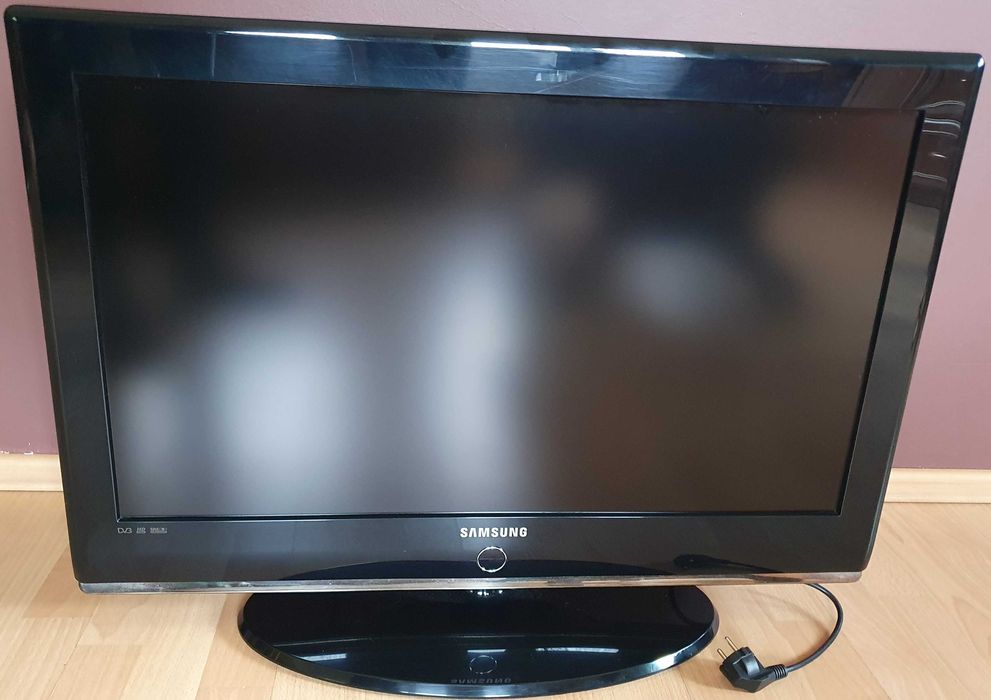 używany telewizor Samsung 32 cale świetny stan