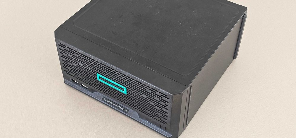 HPE MicroServer Gen10 Plus c/ 4× SSD 480GB