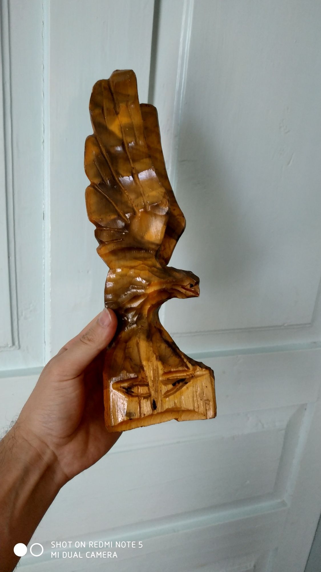 Статуэтка деревянная Орёл