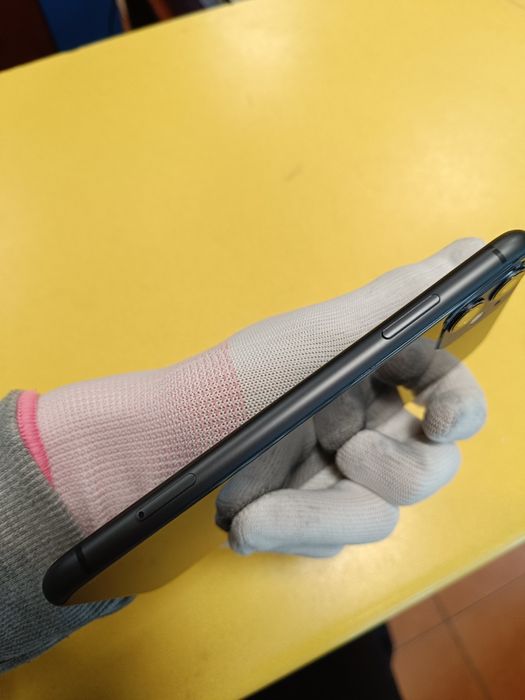 Apple Iphone 11 / 128 GB / White / Nie z Sieci / GWARANCJA