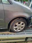 VW Touran I błotnik prawy LD7X