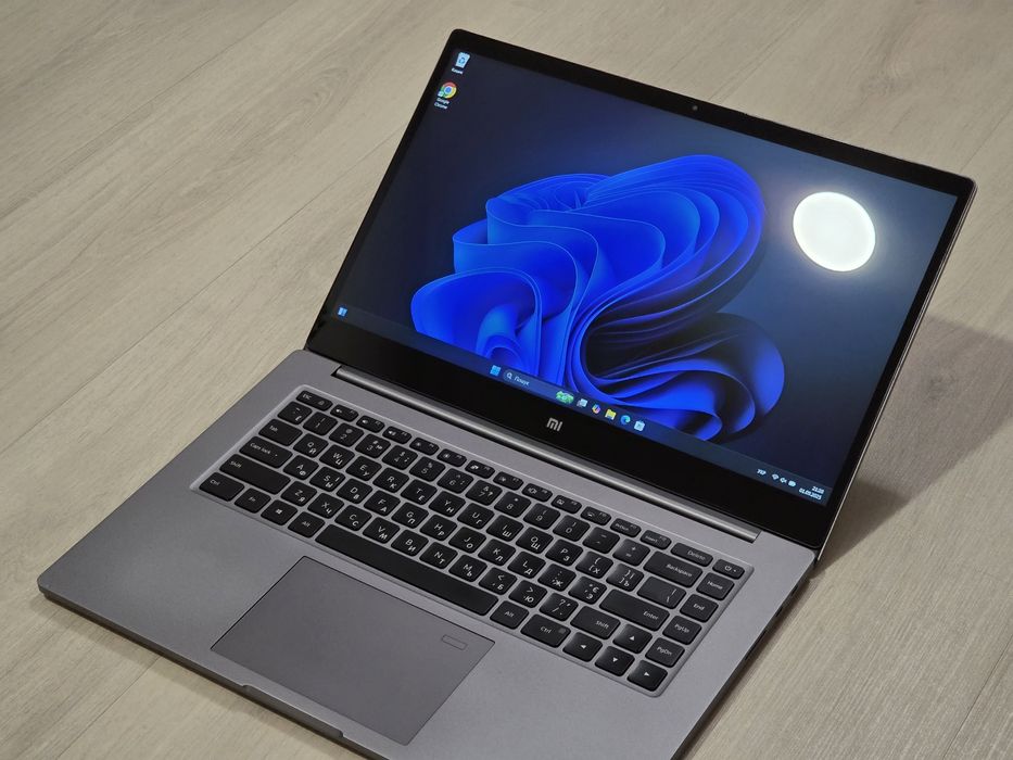 Ноутбук Xiaomi Mi Notebook Pro 15.6 i5 8/512 GB