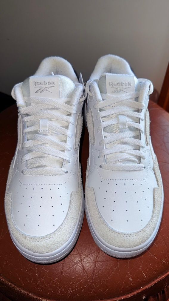 Reebok ATL chill