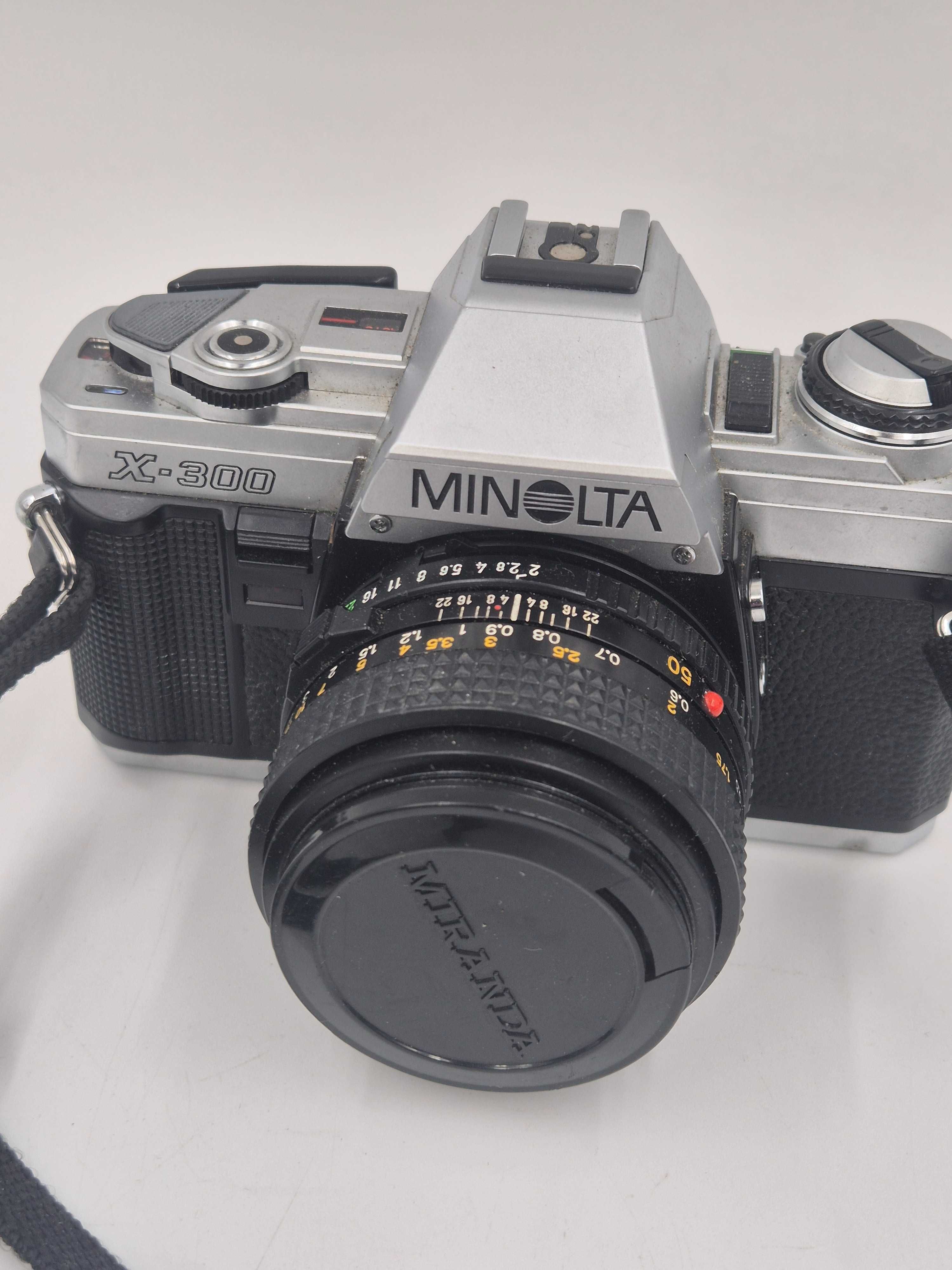 Aparat Minolta X-300 obiektyw Minolta 1:2.8 49mm