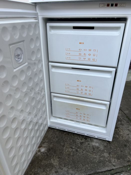 Морозильна камера Constructs Energy SuperFrost 110 Л