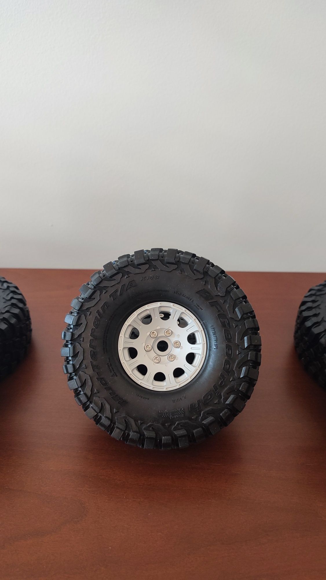 Jantes RC crawler/ scale com pneus