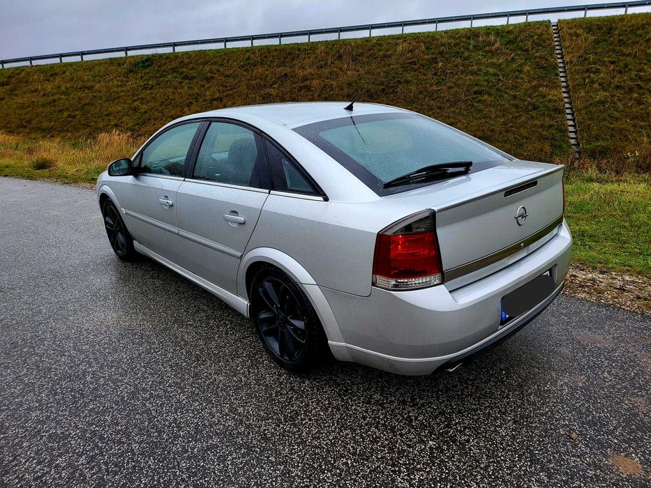 Opel Vectra C 1.8 GTS klimatronic skóra navi alu17 nowe opony JAK NOWA