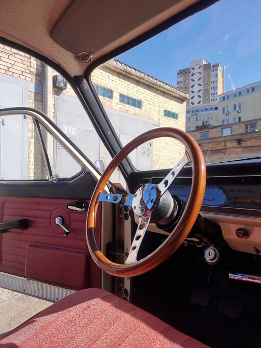 ГАЗ 24 (Волга) (1977 г.)