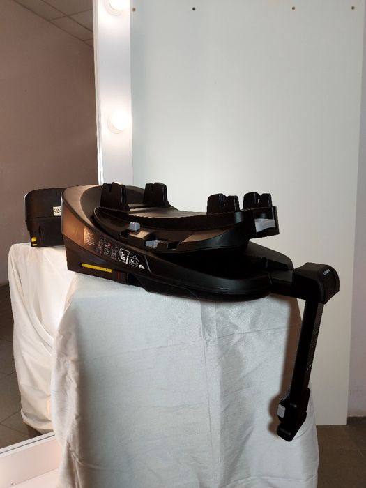 Поворотна база 360 с ізофікс для автокрісла має новий Европейський ста