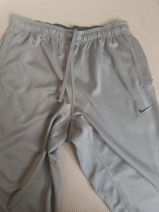 Spodnie dresy Nike