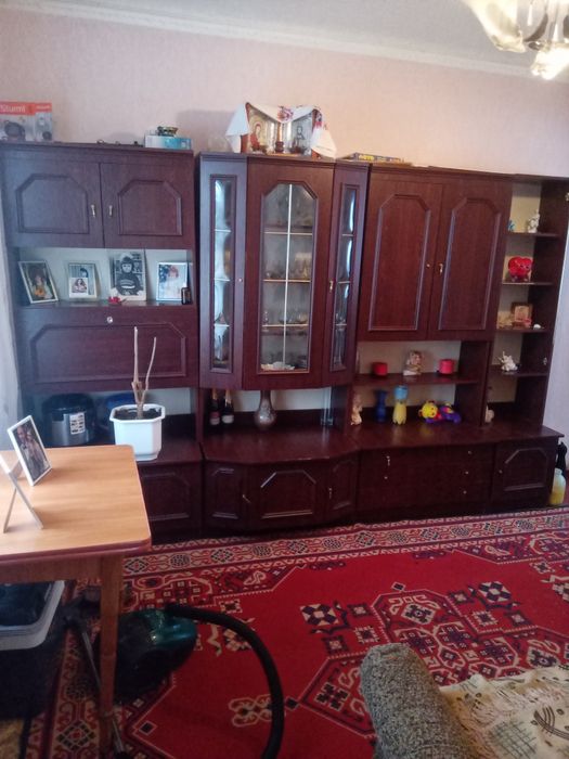 Продам стінку для вітальні зали