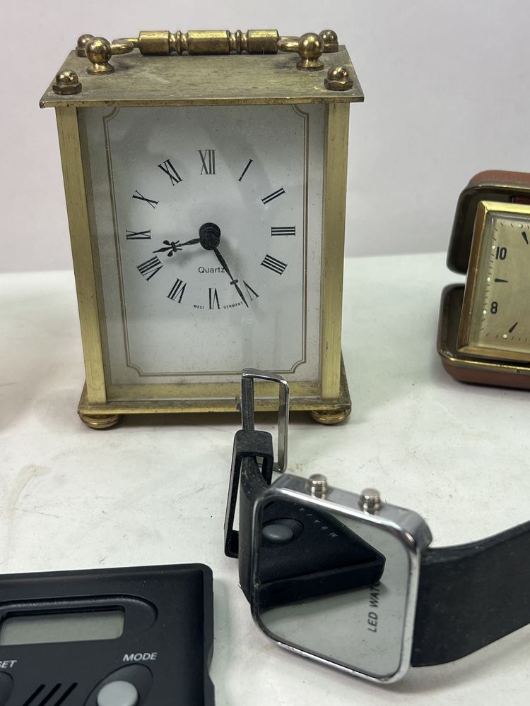 Zestaw starych budzików stary budzik zegarek zegar podróżny nr4