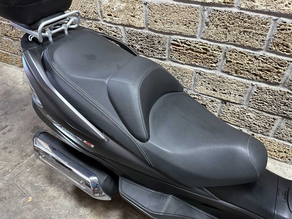 Skywave 400 Сузукі Скайвей