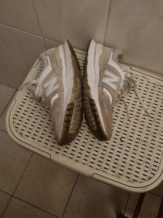 Sprzedam używane buty sportowe New Balance