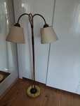 Lampa stojąca dwa klosze