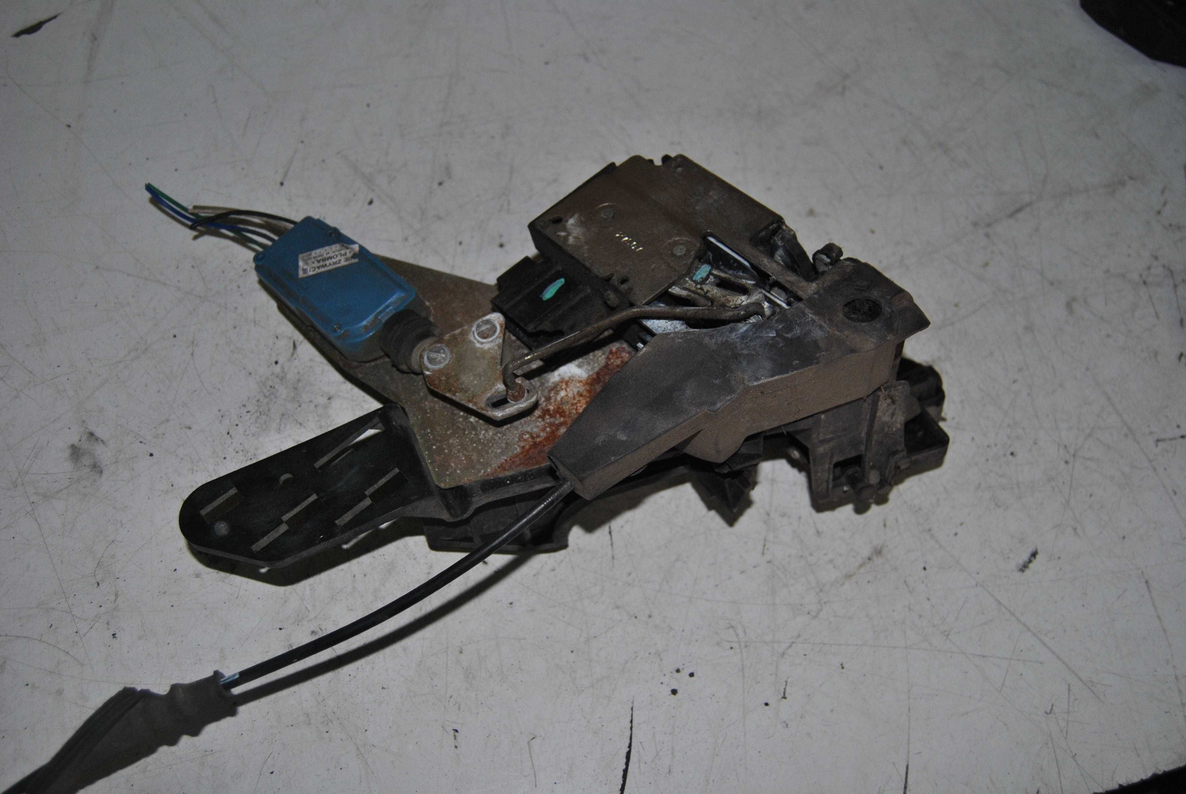 Zamek drzwi Ford Fiesta MK6