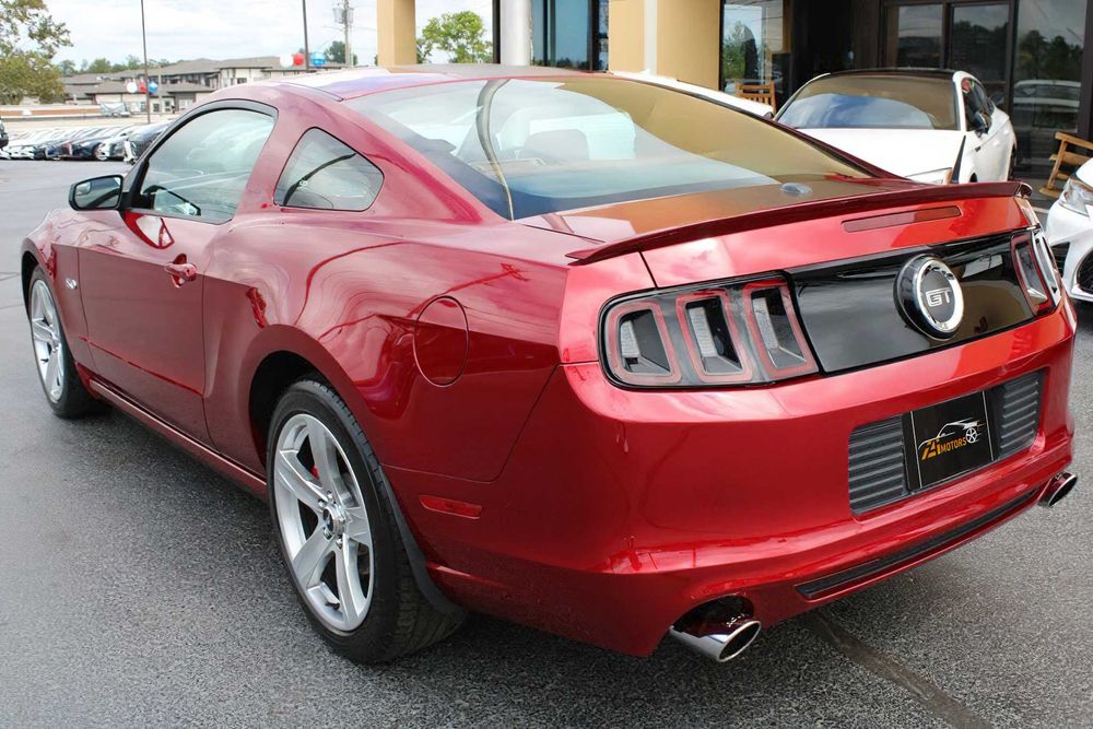 Ford Mustang GT Premium      2014