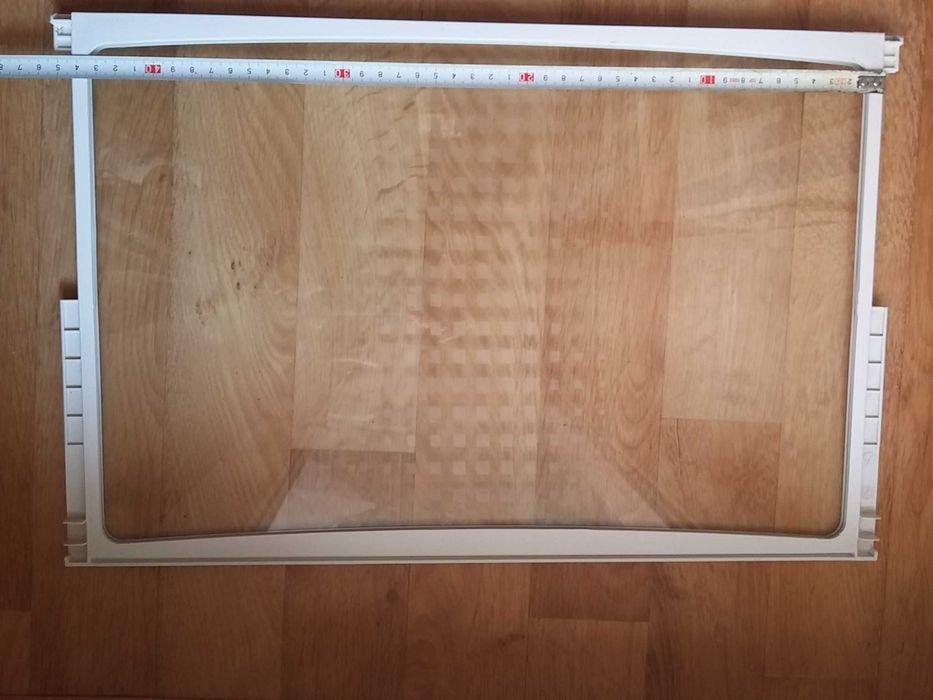 Скляна полка для холодильника (46,7х30,2см) *Нова*  Модель невідома.