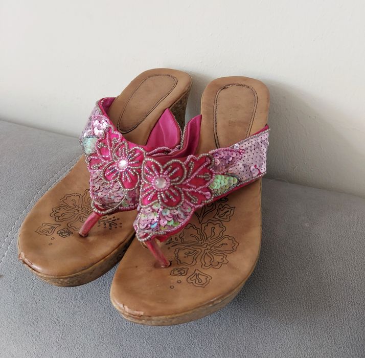 Japonki klapki na koturnie