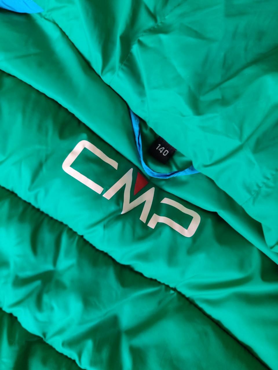 Продам дитячу куртку CMP на зріст 140см