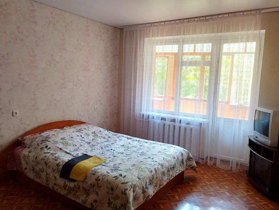 1-к.Тополя 3, Запорізьске шосе, поблизу Космічна, 12 Квартал