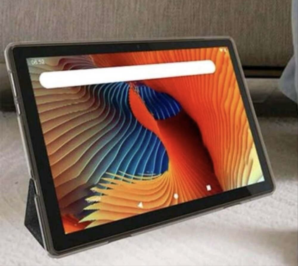 Tablet nowy z etui
