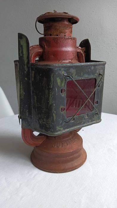 Stara lampa naftowa z knotem