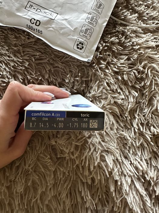 Контактні лінзи 3 шт biofinity toric -4.00 циліндр -1,75 кут 180