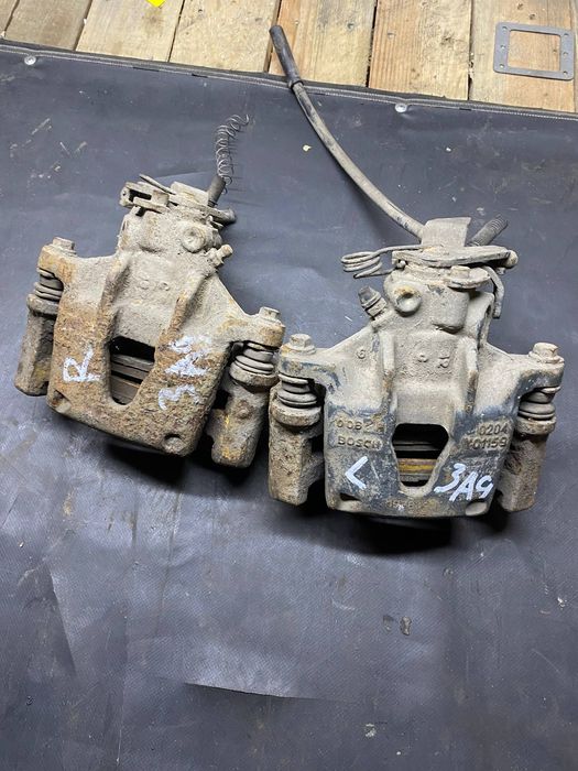 Суппорт Задній Рено Мастер 2.2 дизель 2000-2005 рік за1 шт л р