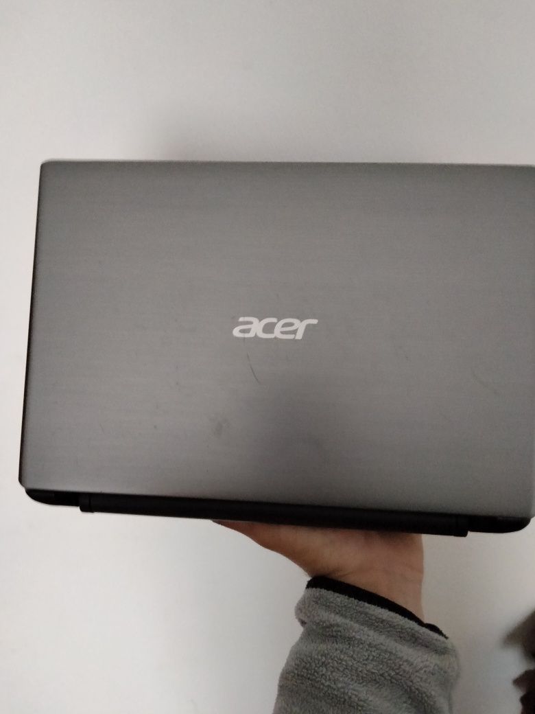 Portátil Acer aspire V5 series