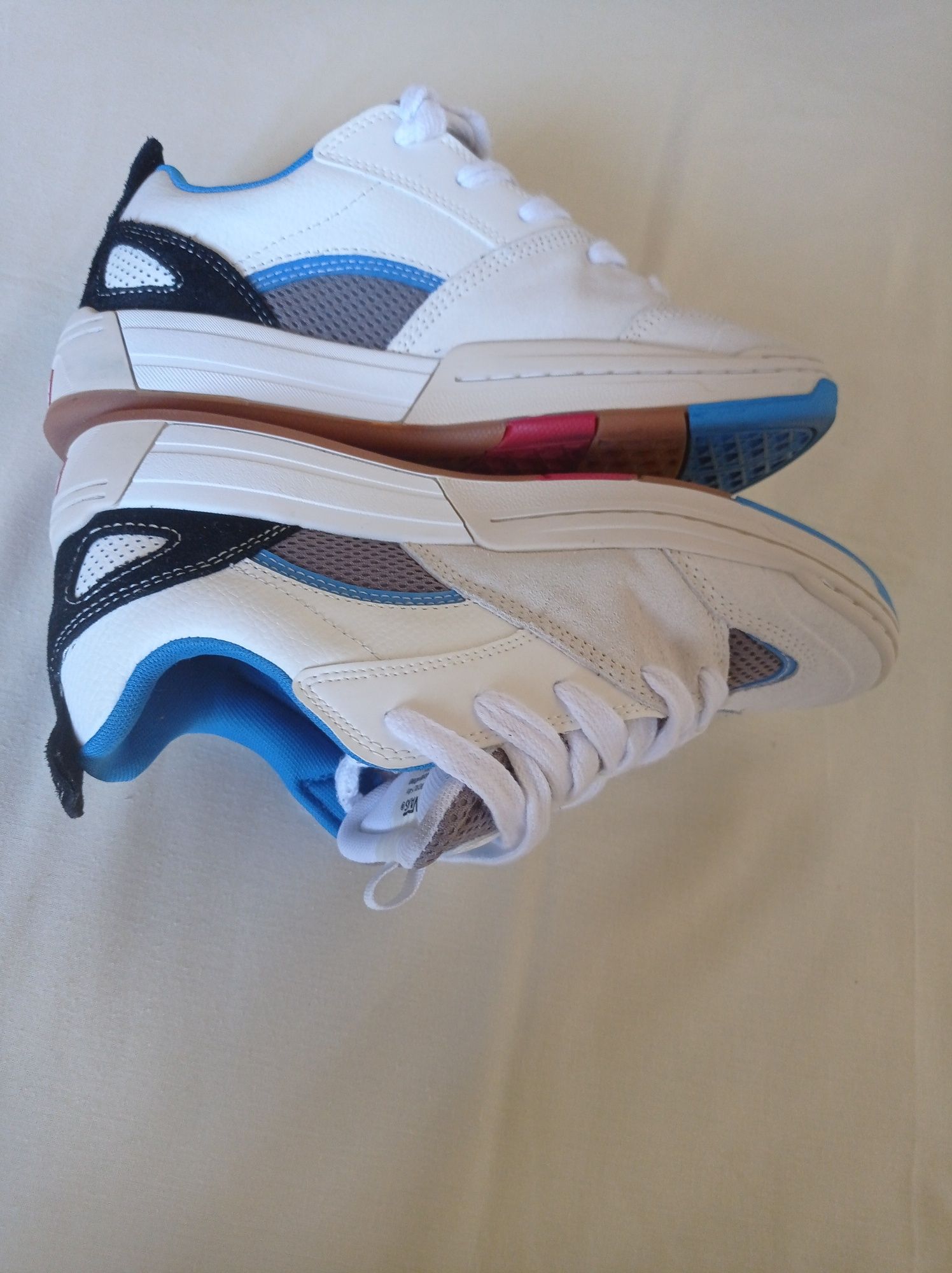 Vans usado uma vez