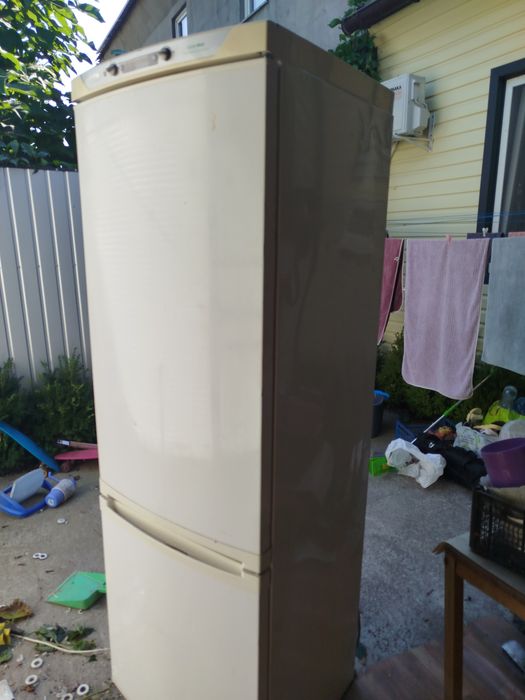 Продам бу холодильник