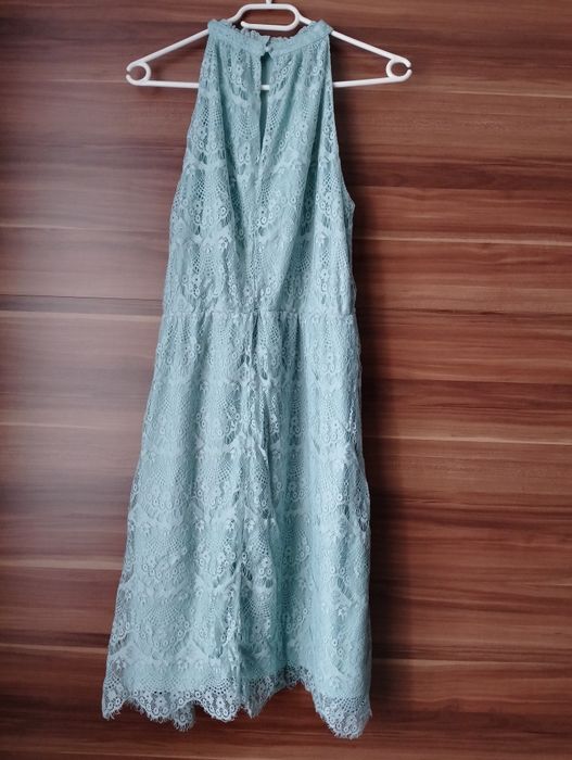 Koronkowa sukienka