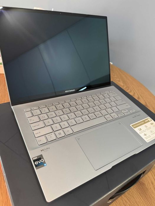 ASUS Zenbook 14 OLED UX3405