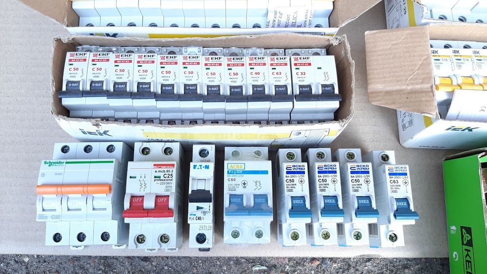 Автомат 100А 63А 50А 40А 32А 25А 16А одно,двох,трьохполюсні