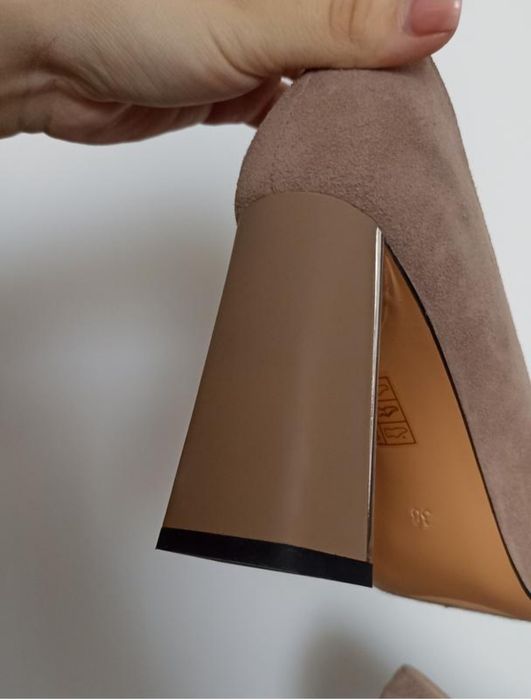 Замшеві туфлі жіночі