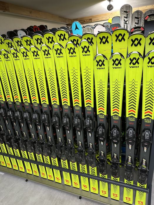 Nowe Narty zjazdowe Völkl Racetiger Jr