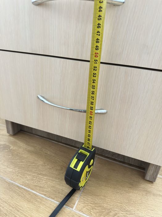 Столик для маніккюру