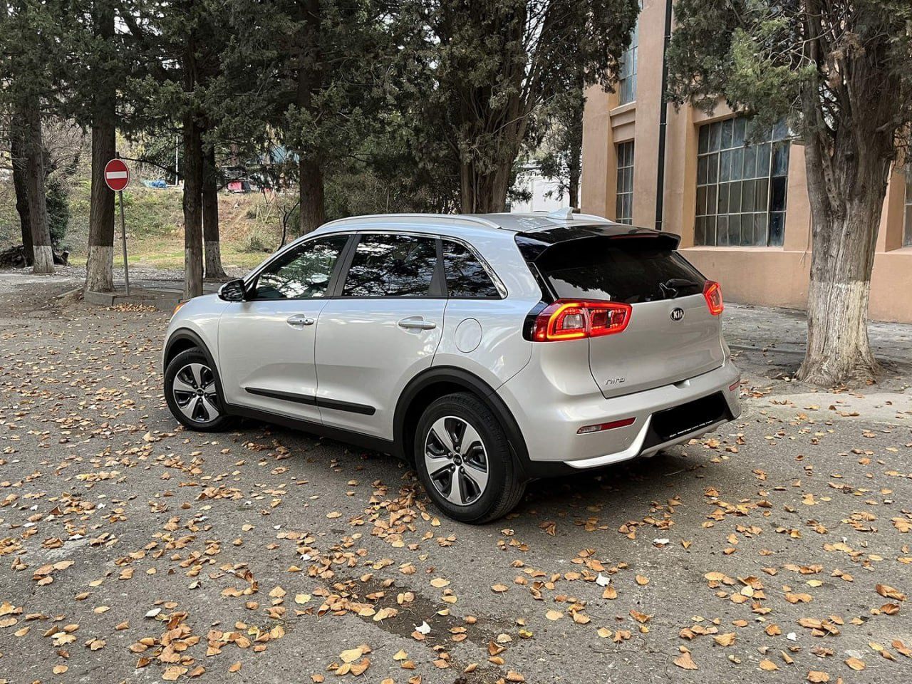 Kia Niro Hybrid 2017 року